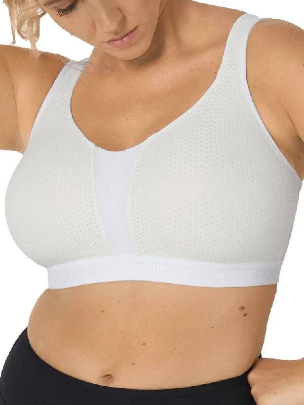 Sports bra with breezy fit -Triaction Energy Lite Sports Bra - White