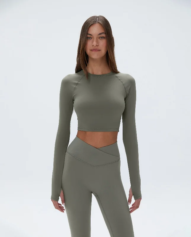 Sports top with vented fit -Long Sleeve Crop Top - Olive Green