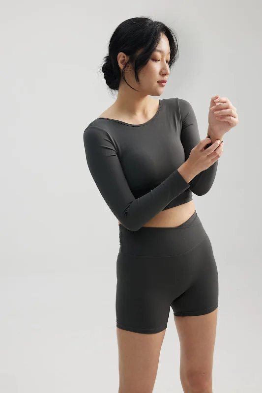 Sports top with airy fit -Reversible Long Sleeve Crop in Truffle